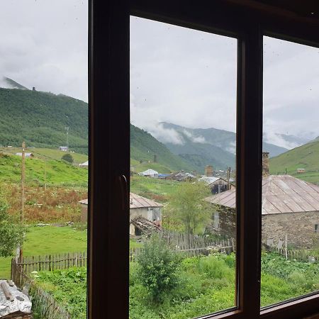 Erasti Guesthouse Usguli Kültér fotó