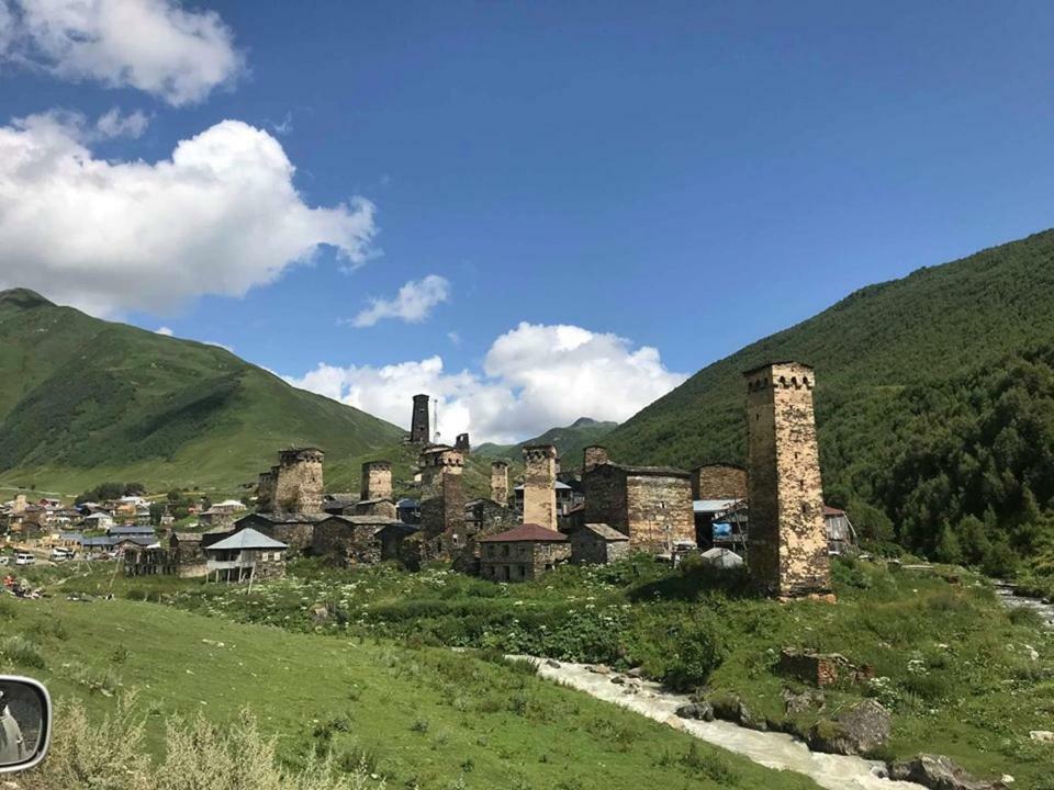 Erasti Guesthouse Usguli Kültér fotó